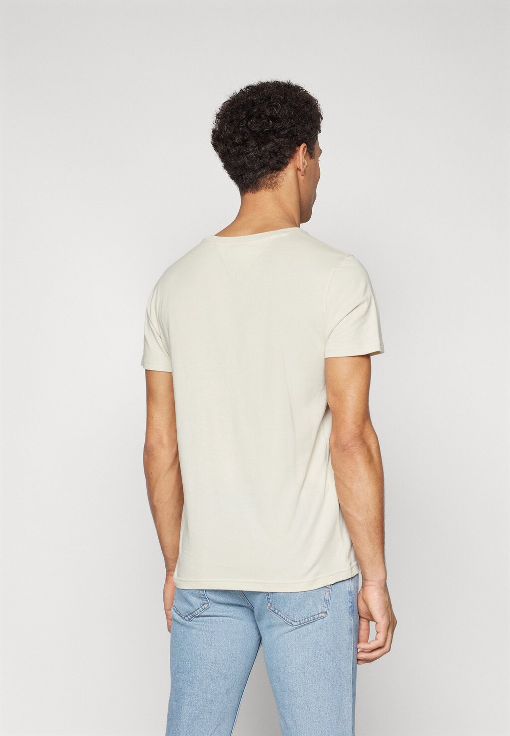 

Базовая футболка SLIM TEE 2 PACK Tommy Jeans, серо-коричневый