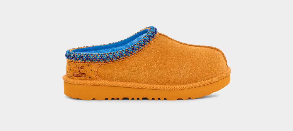 

Домашние тапочки UGG X Cookie Monster Tasman II UGG, коричневый