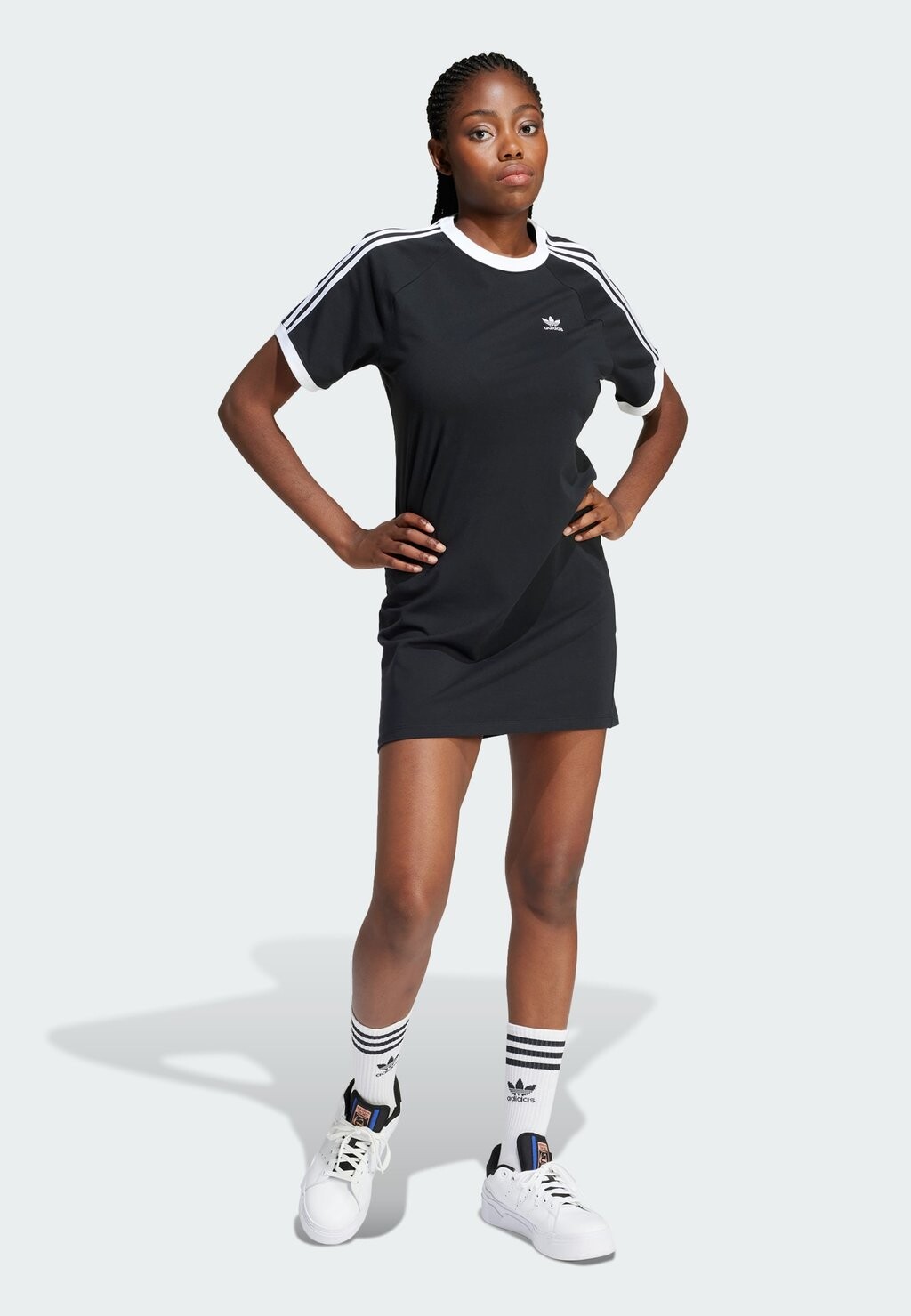 

Платье-футляр adidas Originals РЕГЛАН, черный