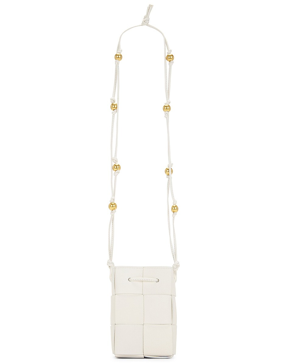 

Сумка Bottega Veneta Mini Crossbody Bucket, цвет White & Gold