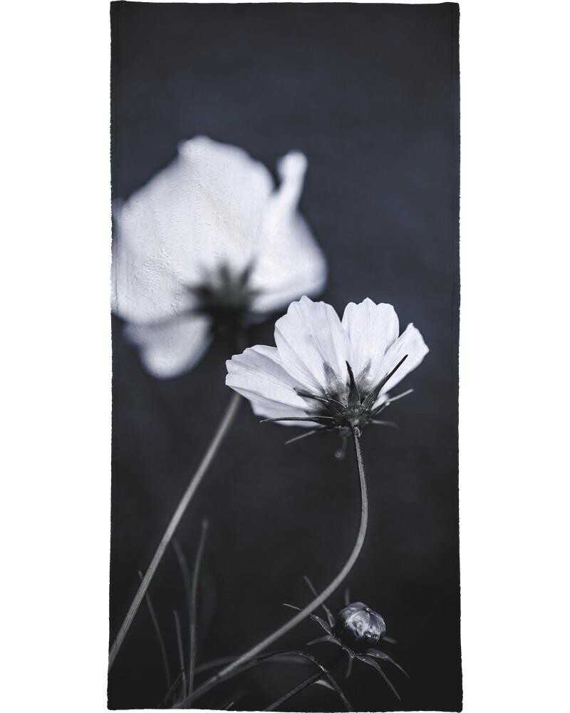 

Полотенце для ванной Juniqe Wild Flowers 2, цвет Schwarz & Weiß