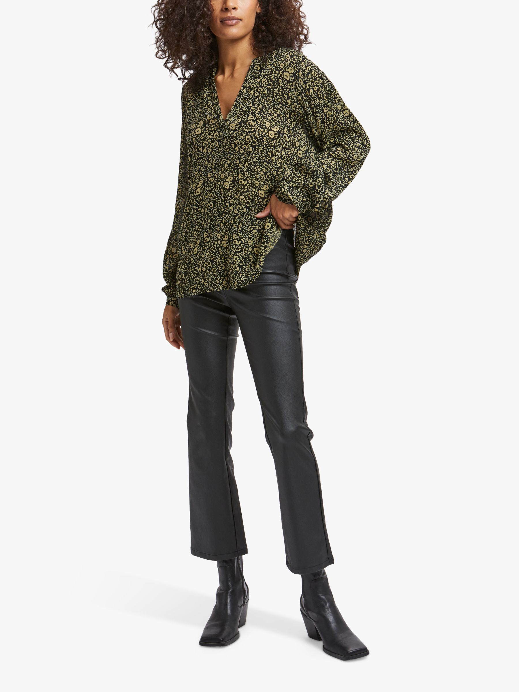 Блузка с турбо-воздушными рукавами KAFFE, черный/зеленый новинка 2022 стильная женская блузка милый топ с рукавами фонариками оборками и v образным вырезом пуловер на осень и зиму повседневная оде