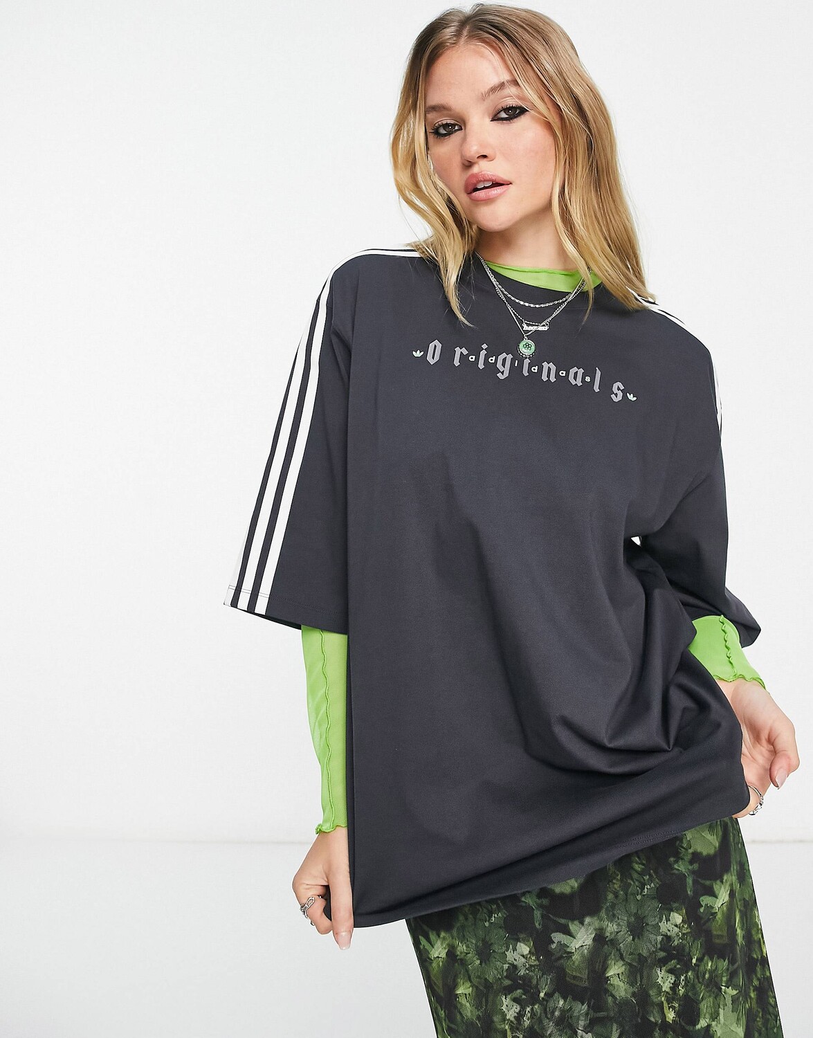 

Черная футболка с тремя полосками adidas Originals Gothcore, Черный