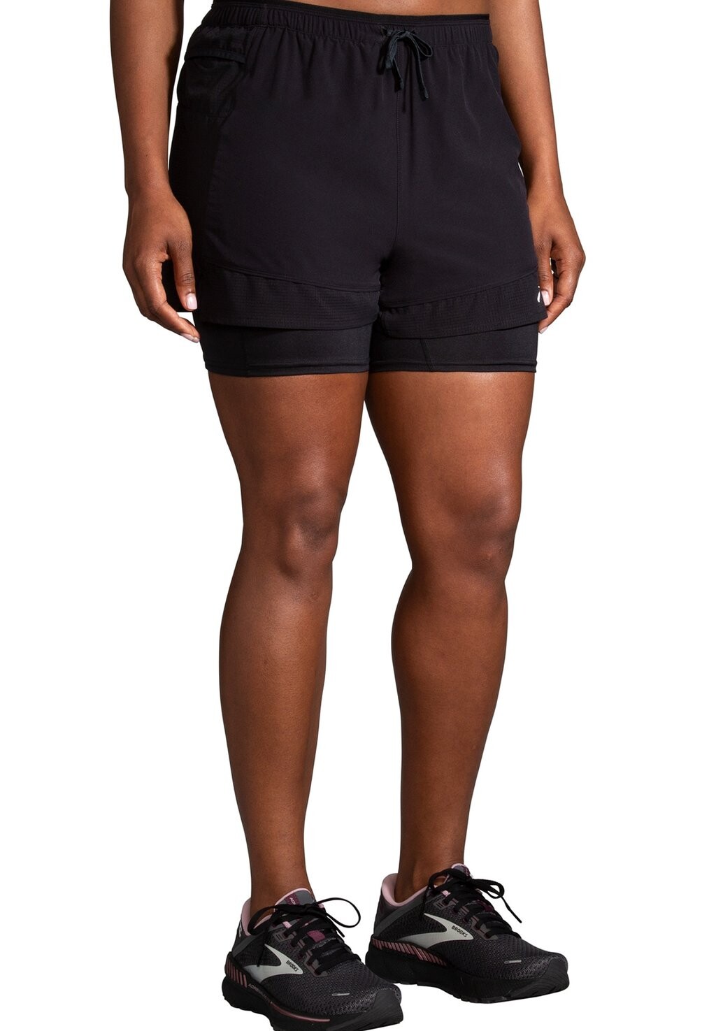 

Спортивные шорты Brooks, черный