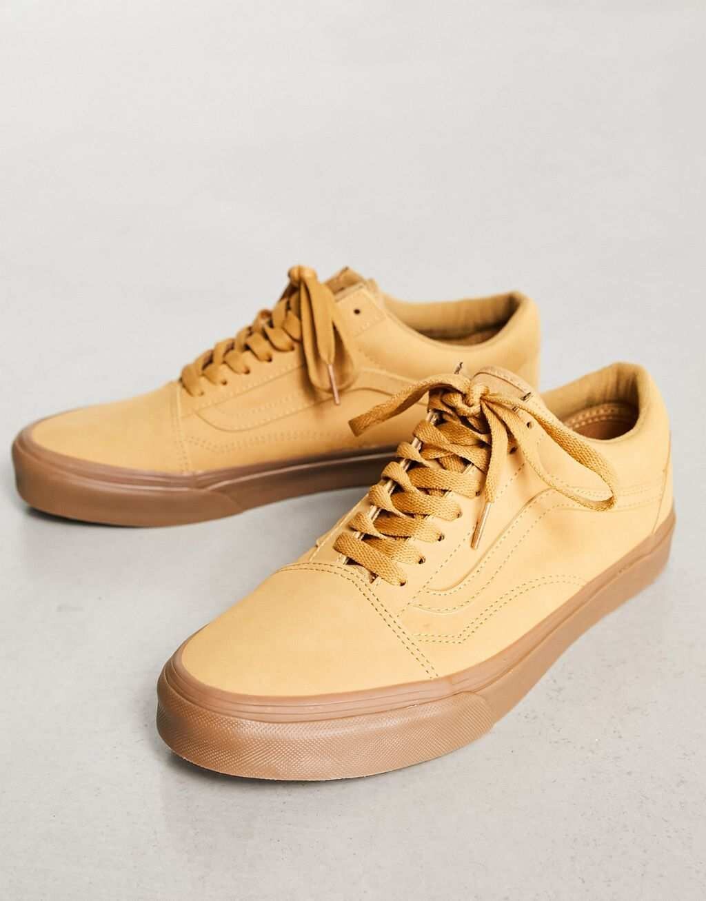 

Кроссовки Vans Old Skool из льняной замши эксклюзивно на ASOS
