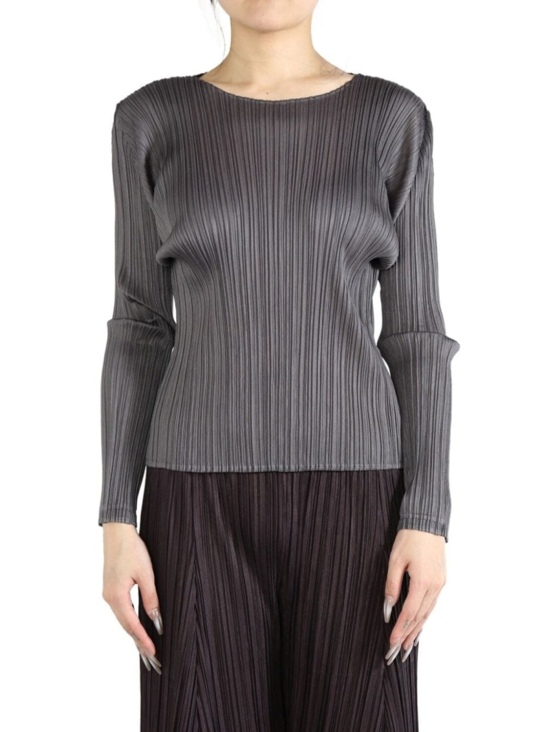 

Pleats Please Issey Miyake Monthly Colors: футболка за сентябрь, серый