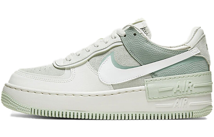 

Кроссовки женские Nike Air Force 1 Low, белый