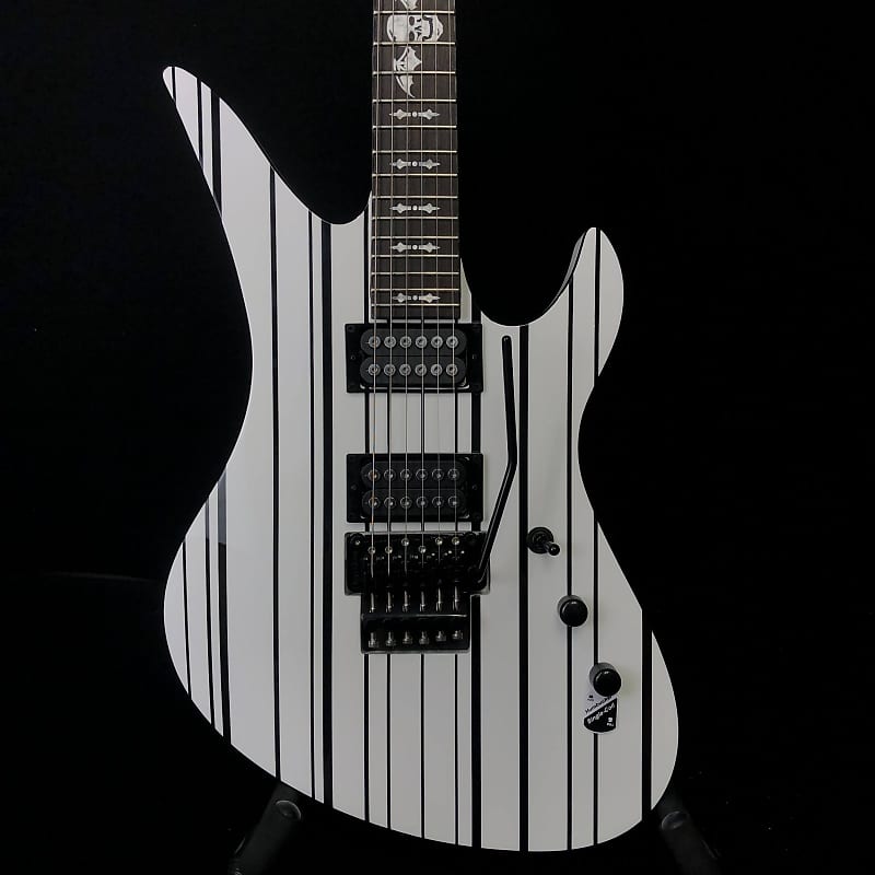 Электрогитара Schecter Synyster Gates Standard White