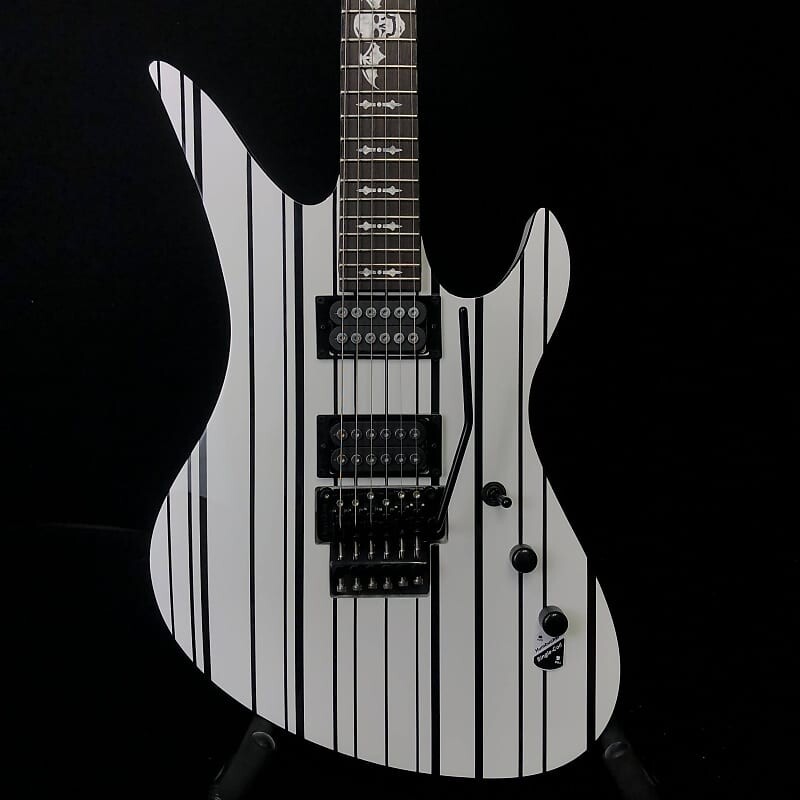 

Электрогитара Schecter Synyster Gates Standard White