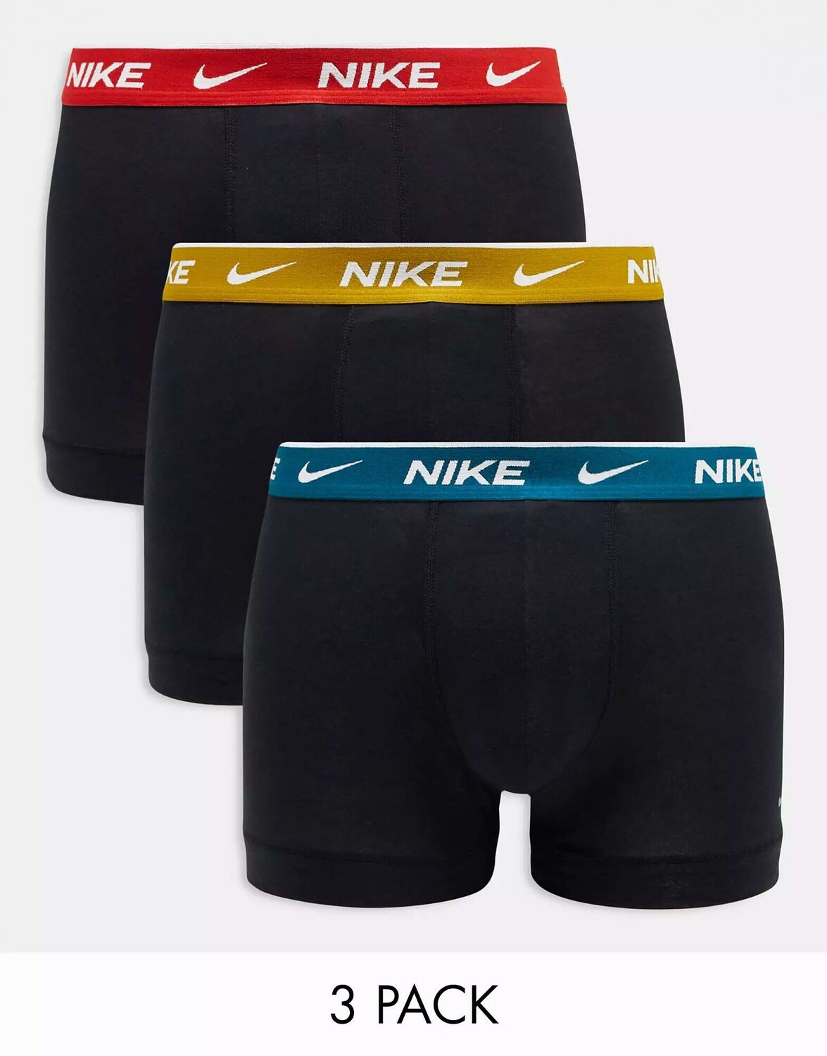 

Три пары хлопковых эластичных плавок Nike Dri-Fit разных цветов