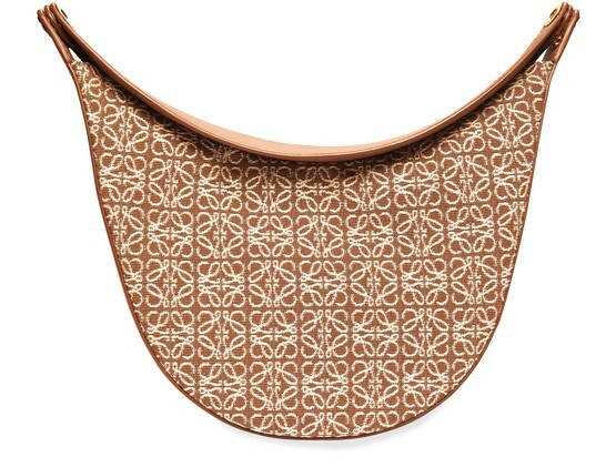 

Сумка Luna Anagram среднего размера Loewe