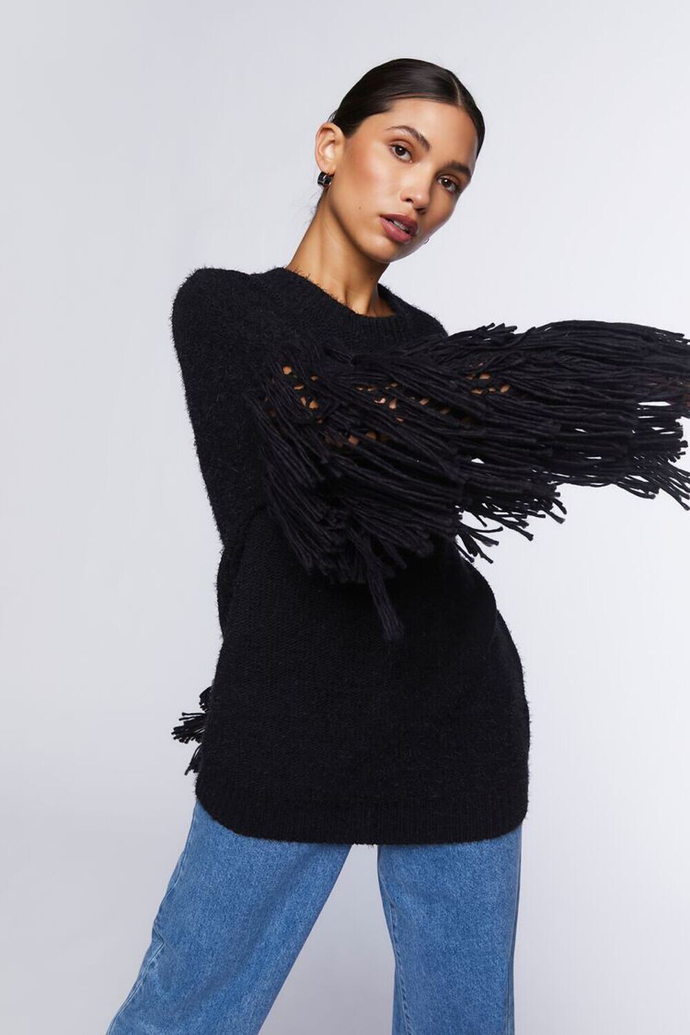 

Объемный свитер с бахромой Forever 21, черный