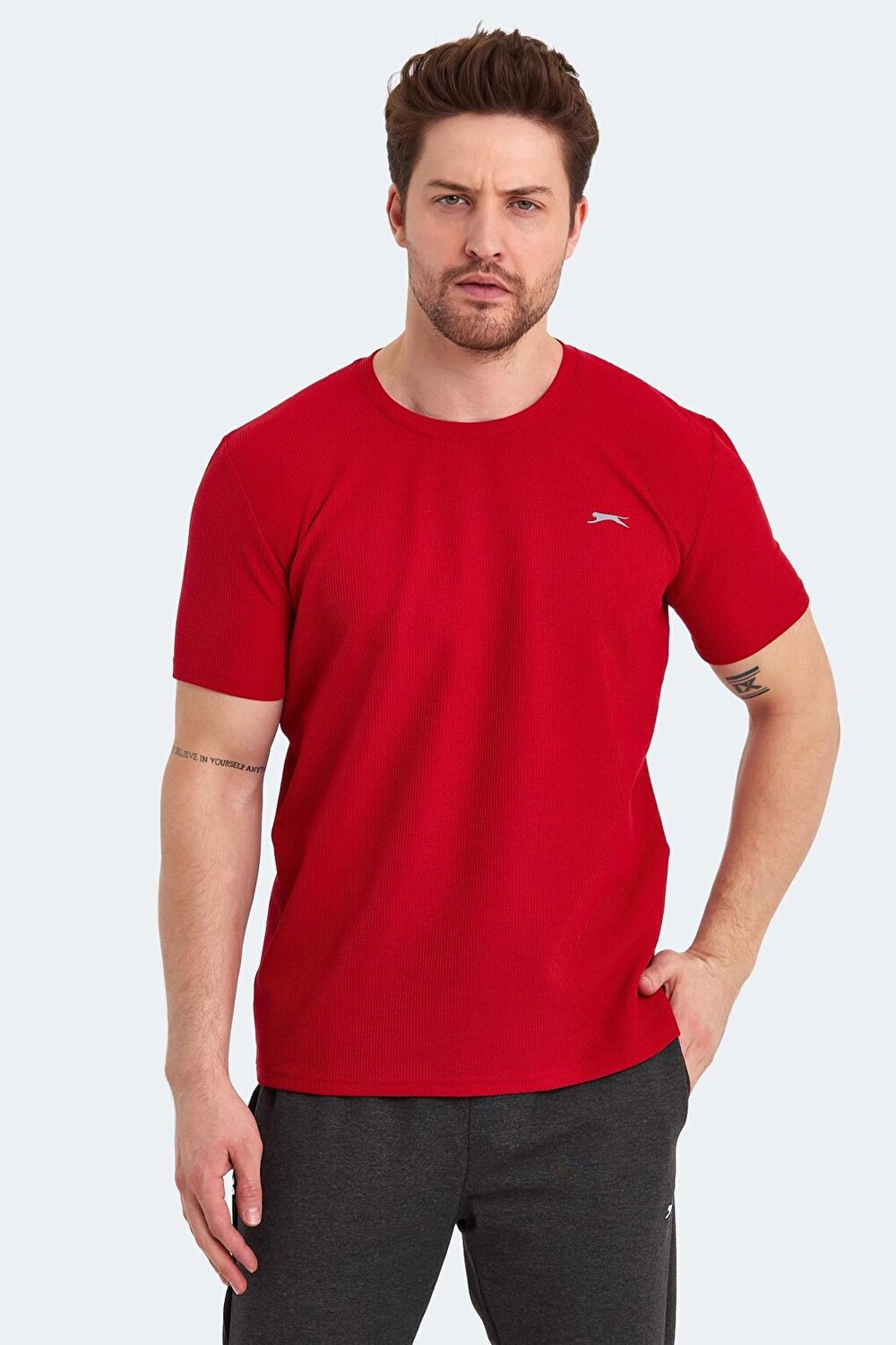 

SATURN I Мужская футболка красная SLAZENGER, Красный