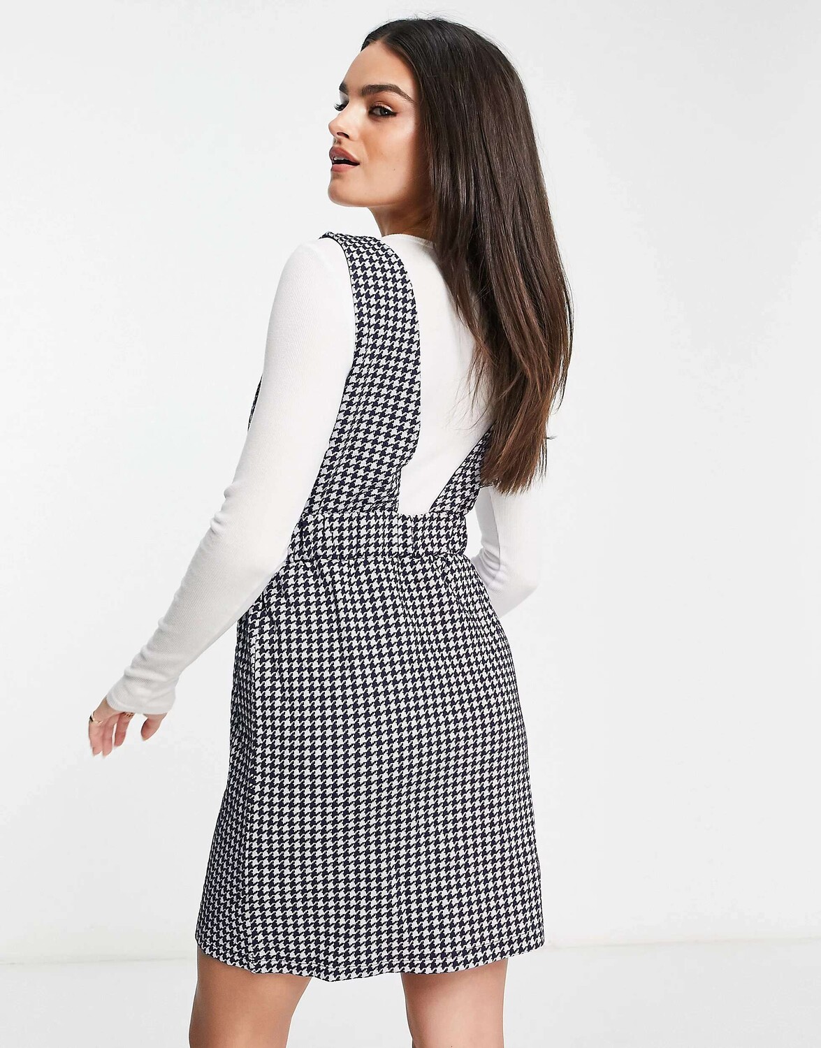 

Мини-платье-сарафан Vero Moda FRSH в темно-синюю клетку