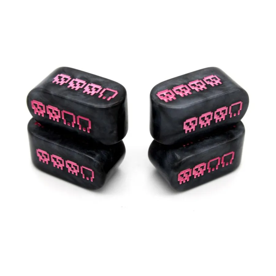 

Пиксельные черепа Infinity d4 (4) (Жевательная резинка, гот), Infinity d4 Dice (Dice Envy)