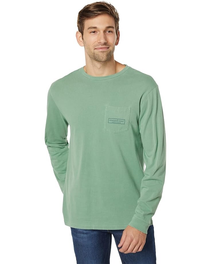 

Футболка Vineyard Vines Long Sleeve Logo Box Pocket Tee, цвет Starboard Green