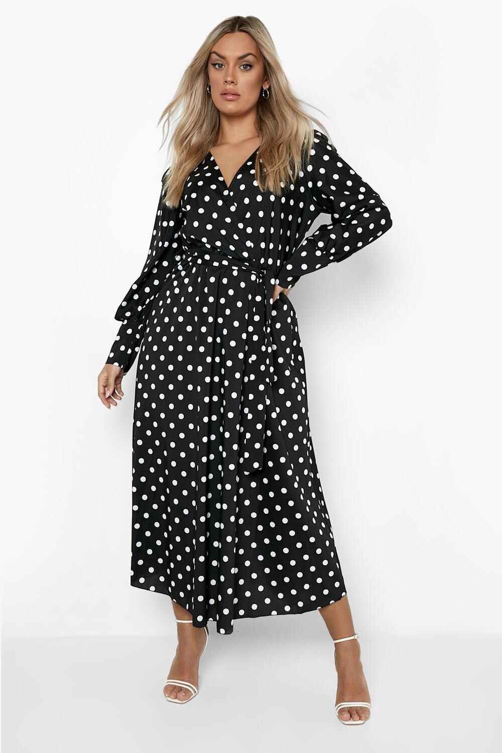 

Платье макси с поясом в полка Boohoo, черный