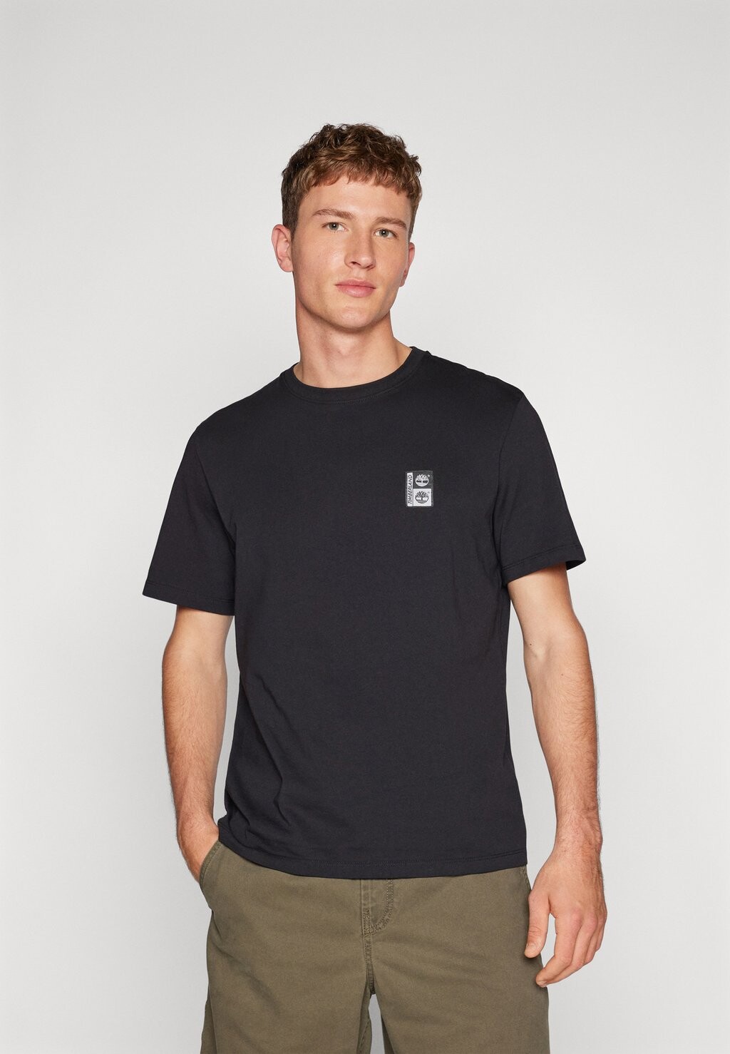 

Базовая футболка NIGHT HIKE TEE Timberland, черный