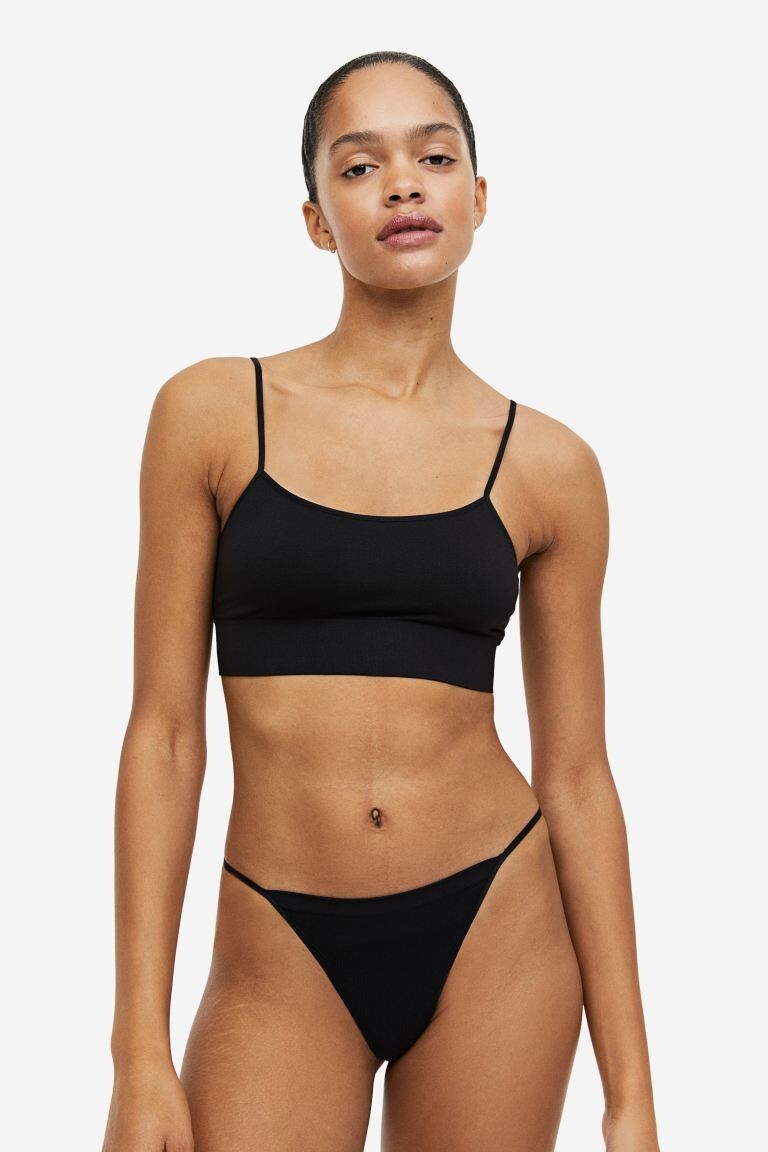 

Комплект из двух бесшовных трусов-стрингов H&M