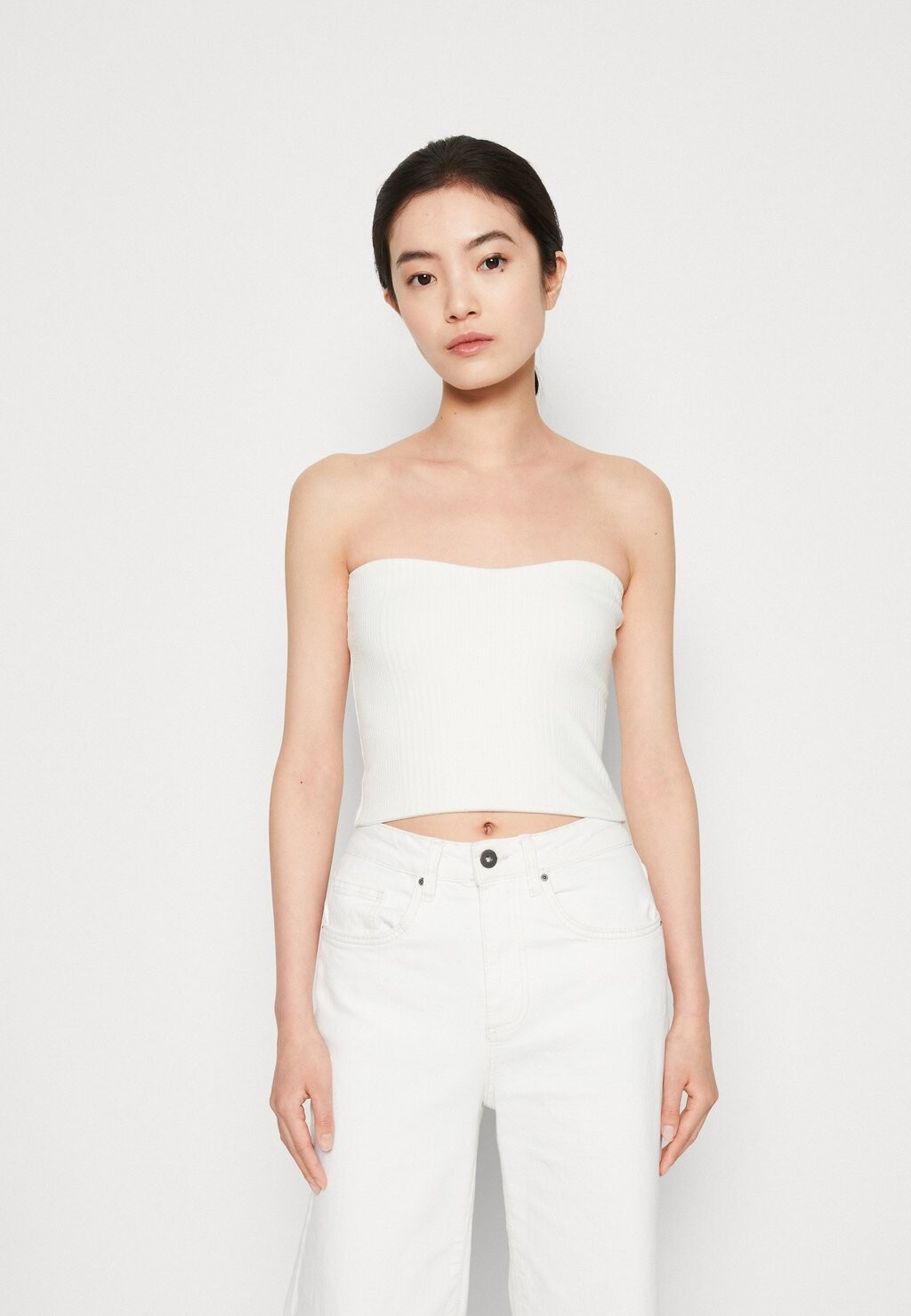 

Топ Gina Tricot, белый