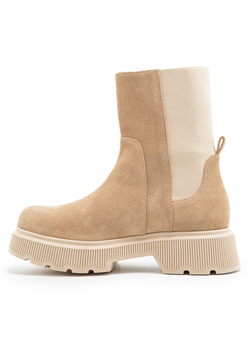 

Ботильоны на каблуке CHARLES FOOTWEAR