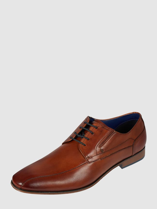 цена Кожаные туфли на шнуровке, модель Mattia bugatti, коньячный цвет