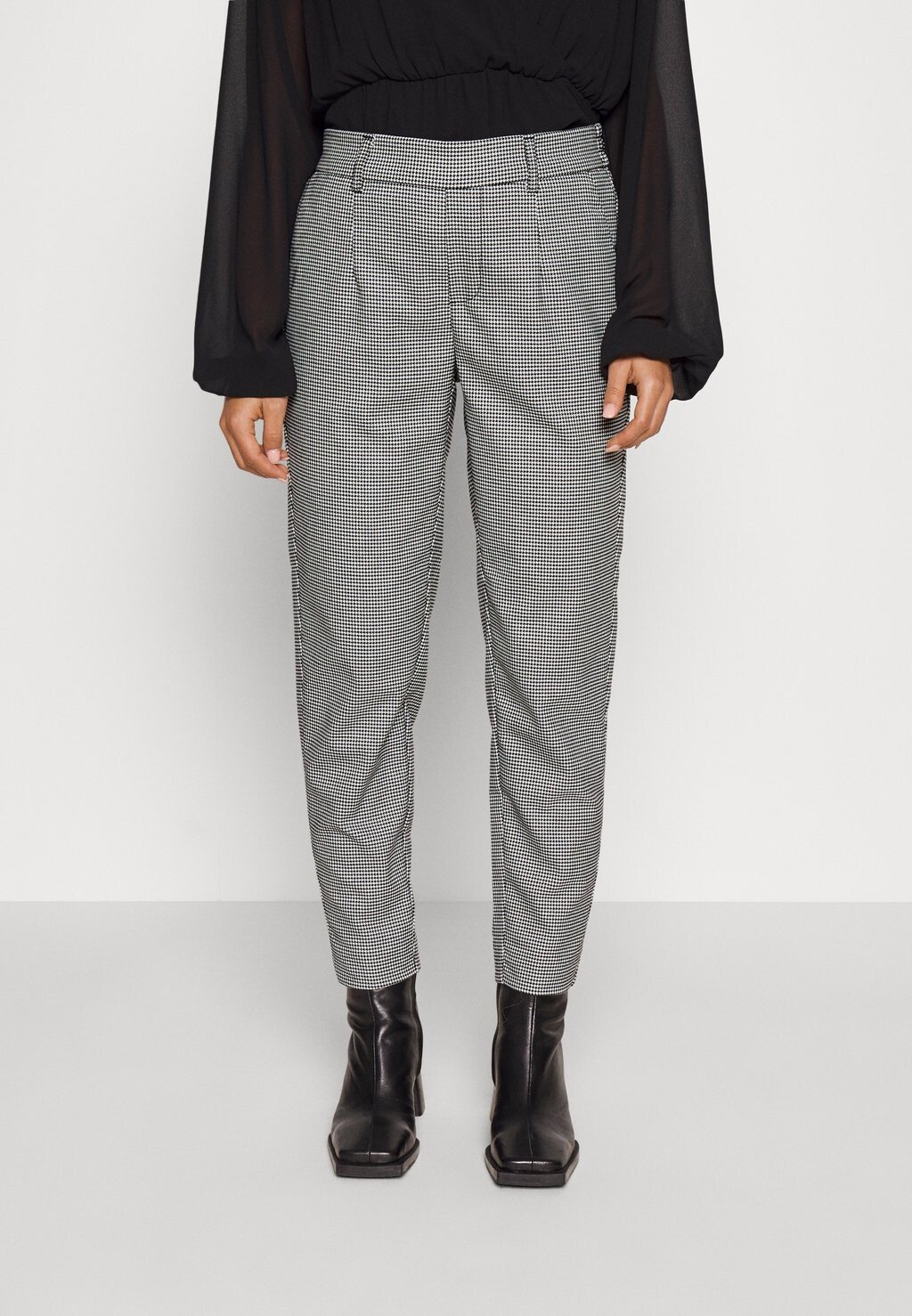 

Брюки Object Objlisa Slim Pant, черный/белый мелкая клетка в ломаную клетку, Черный;серый