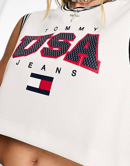 

Белая укороченная баскетбольная майка Tommy Jeans USA