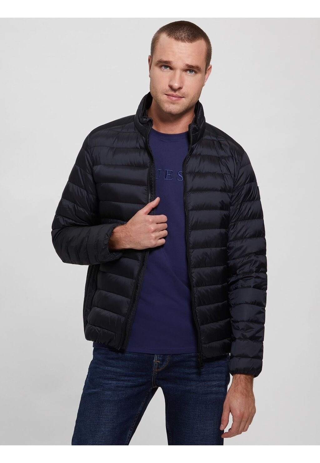 

Пуховик Guess