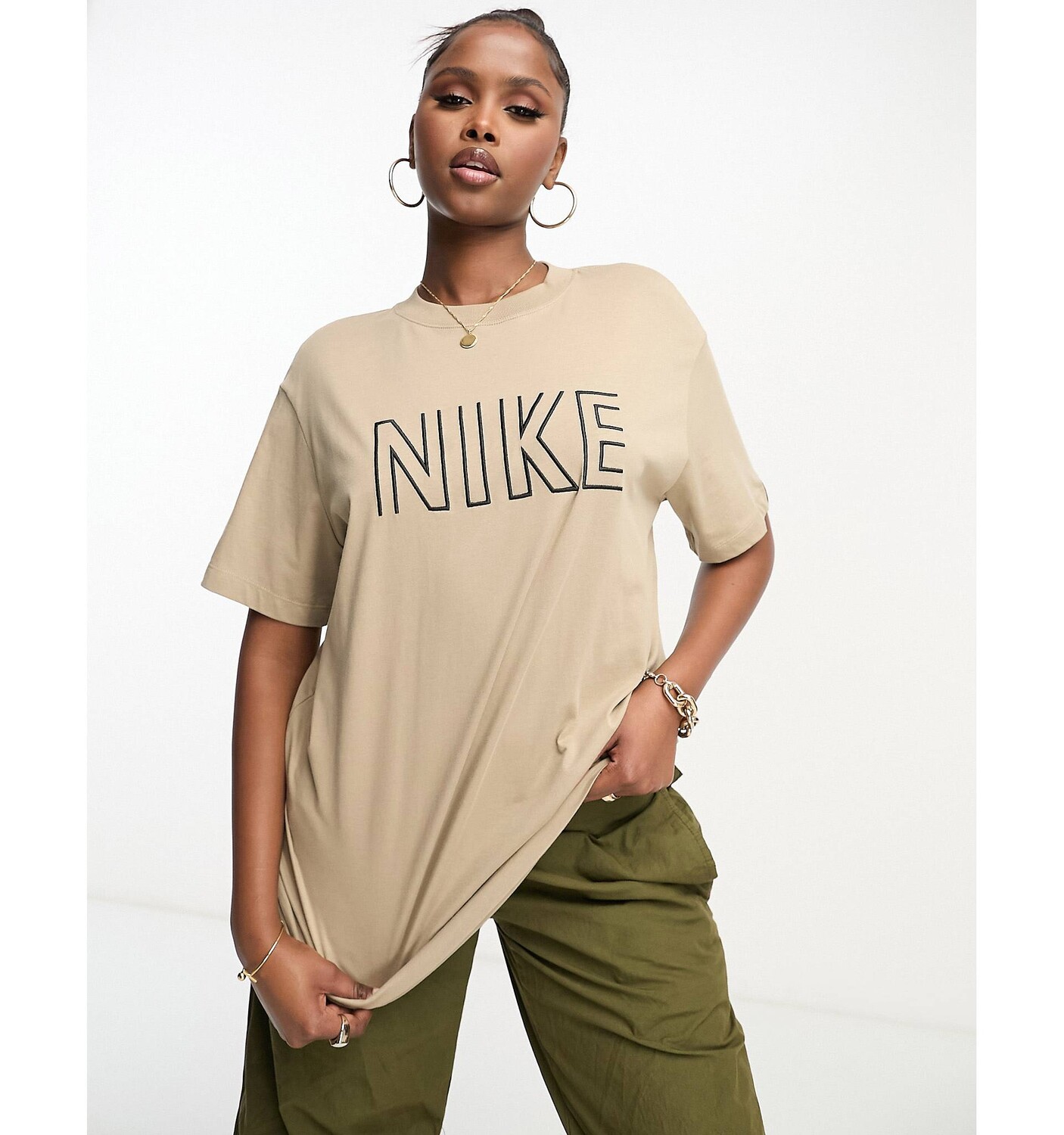 

Футболка бойфренда цвета хаки с логотипом Nike Dance