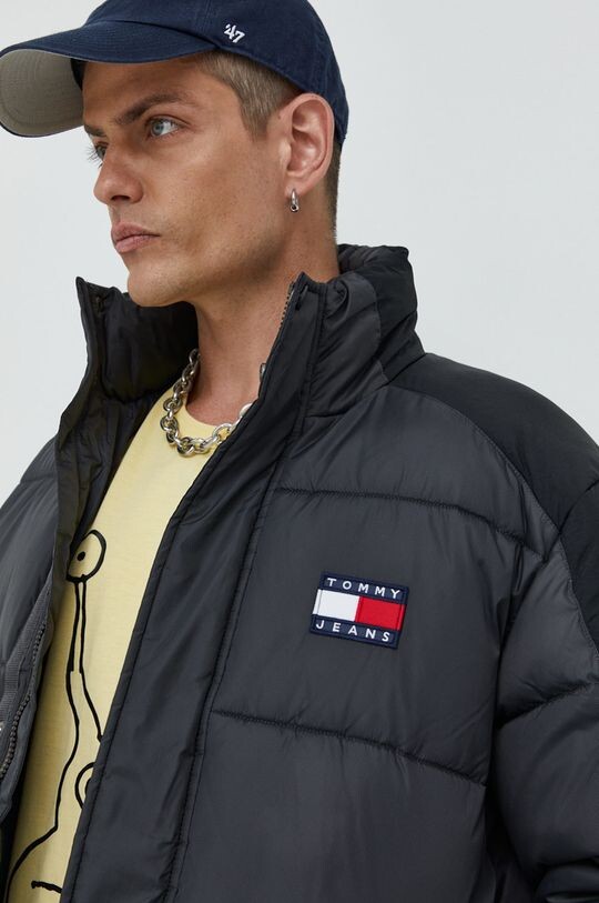 

Куртка Tommy Jeans, черный