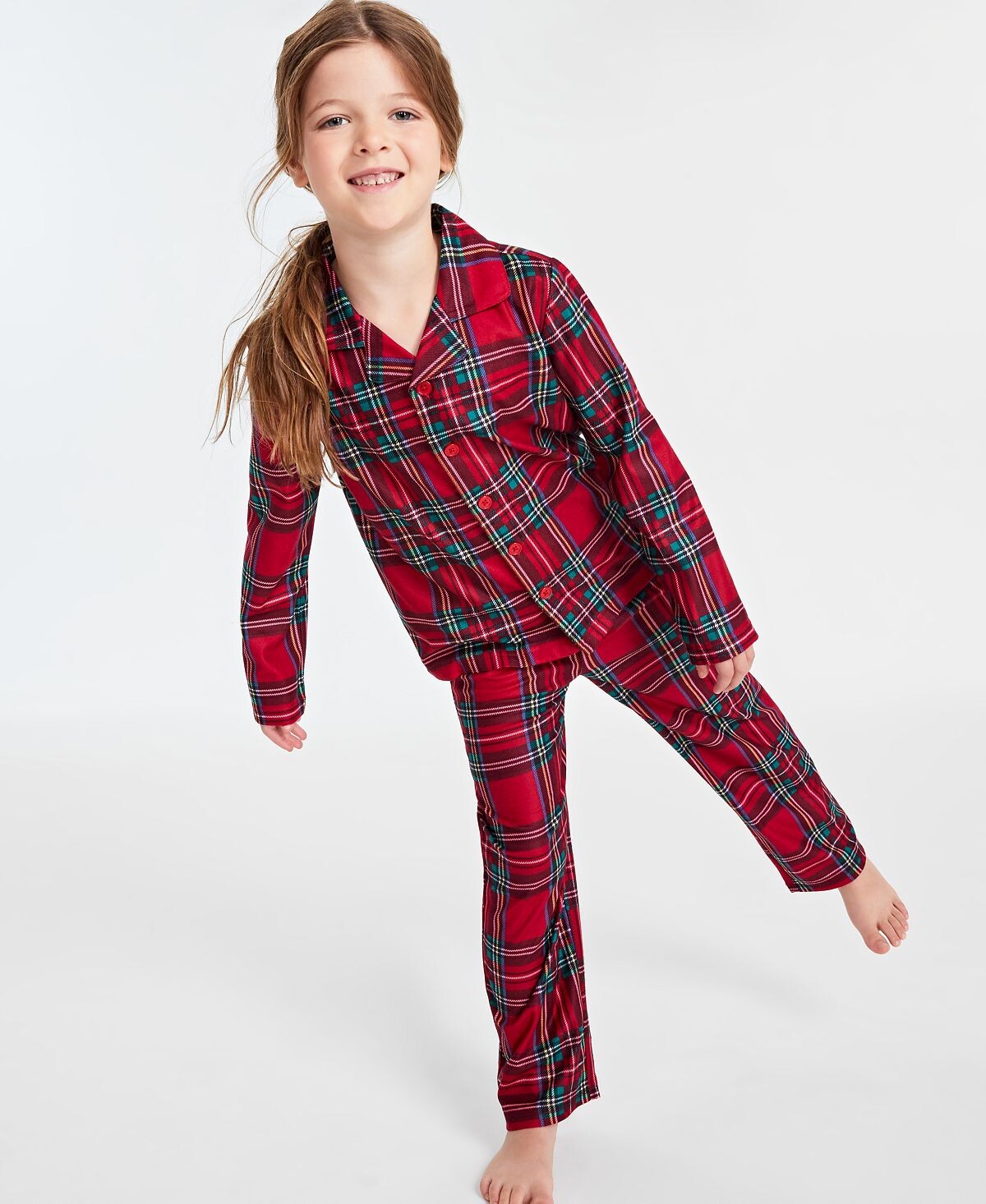 

Подходящий детский пижамный комплект Brinkley в клетку, созданный для Macy's Family Pajamas
