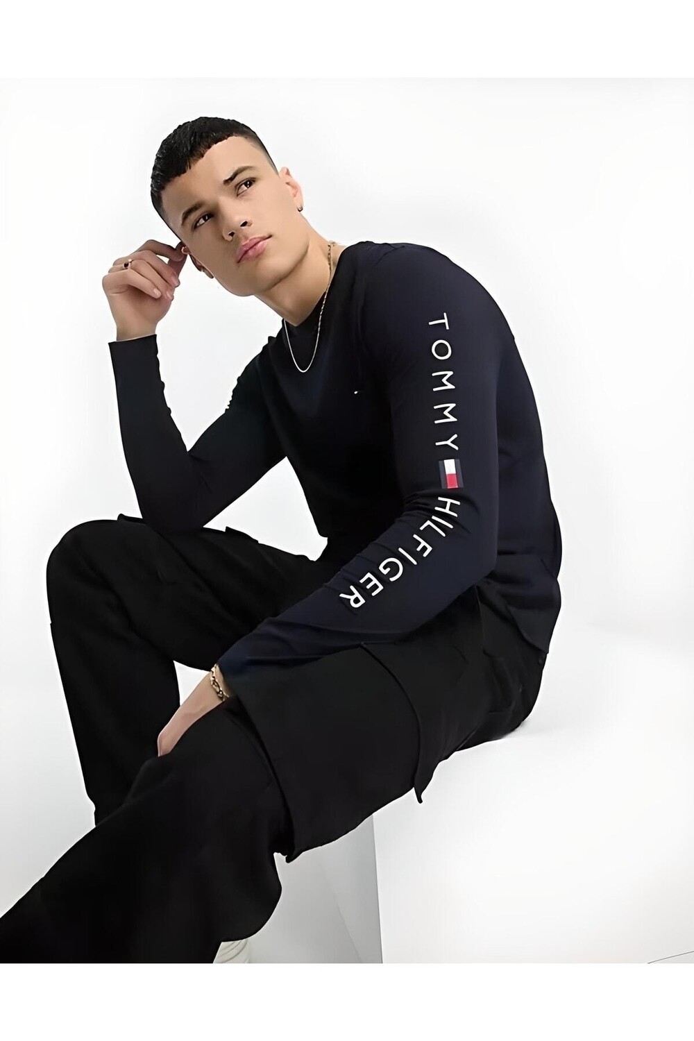 

Футболка Tommy Hilfiger, Черный