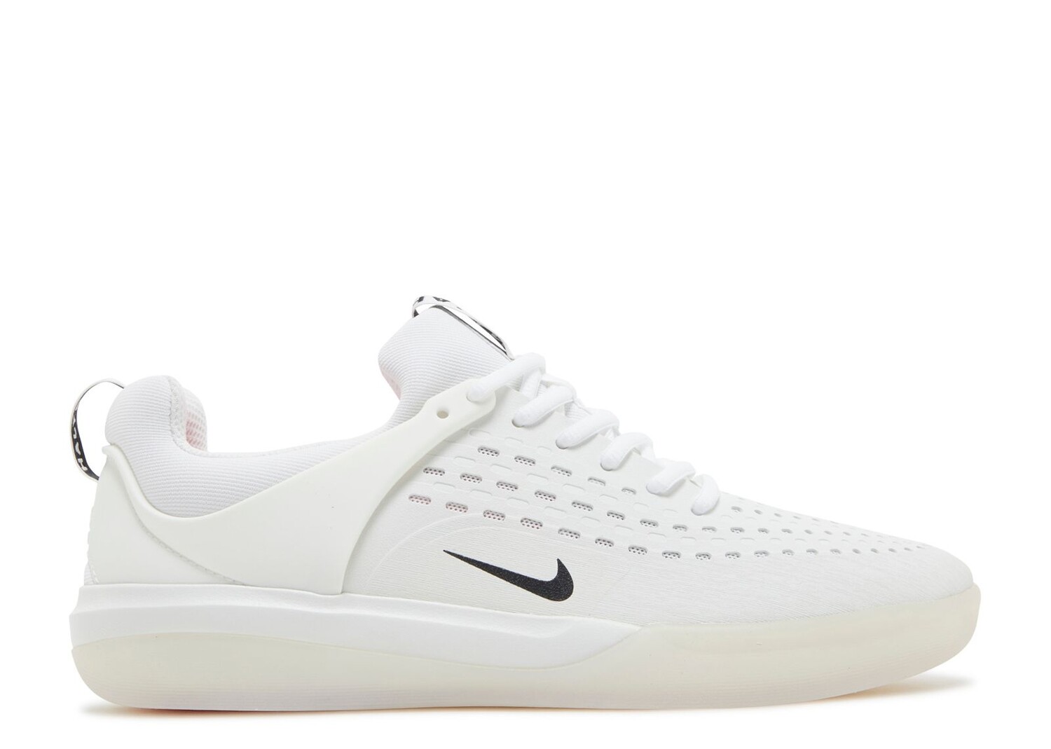 

Кроссовки Nike Zoom Nyjah 3 Sb 'White Black', кремовый, Бежевый;белый