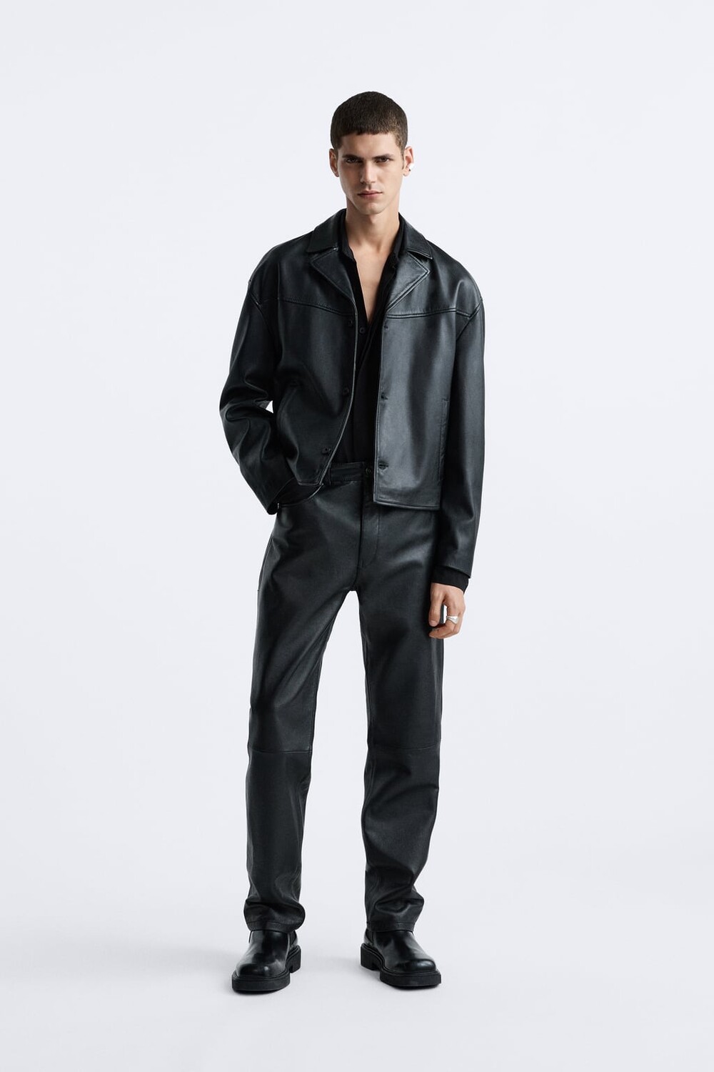 

Кожаные брюки ZARA, черный