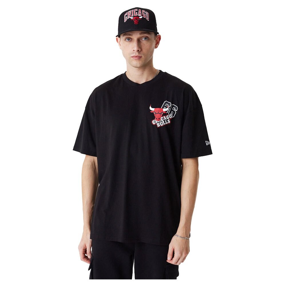 

Футболка с коротким рукавом New Era NBA Arch Wordmark OS Chicago Bulls, черный