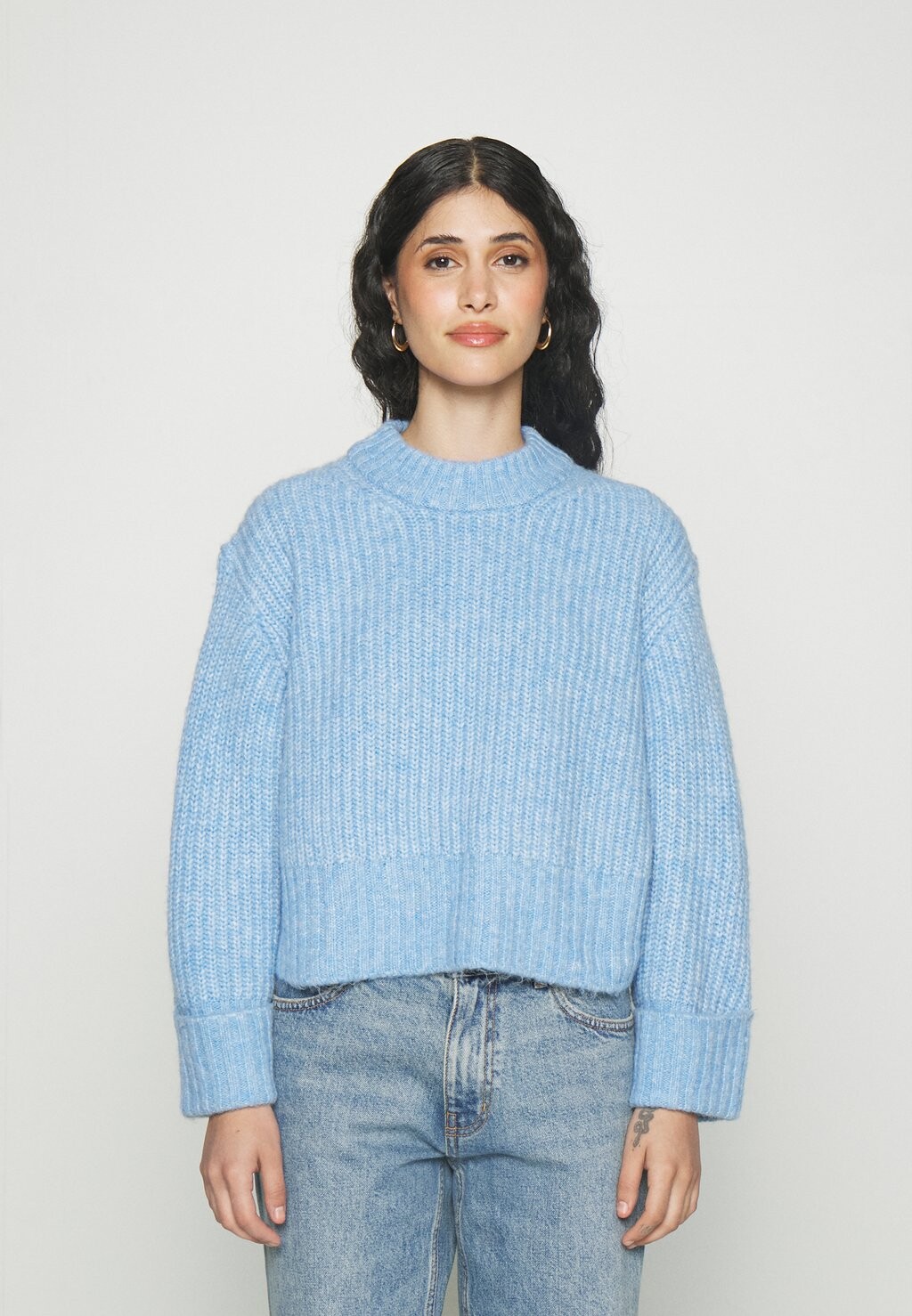 

Свитер Gina Tricot Petite, голубой