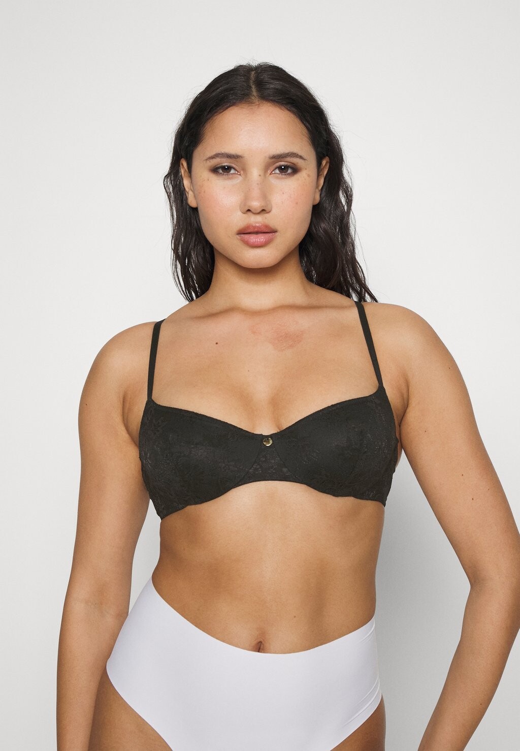 

Бюстгальтер на косточках Cotton On, черный