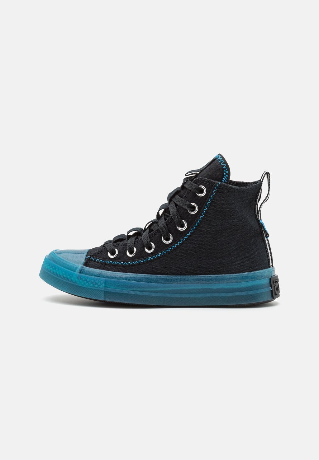 

Высокие кроссовки Converse