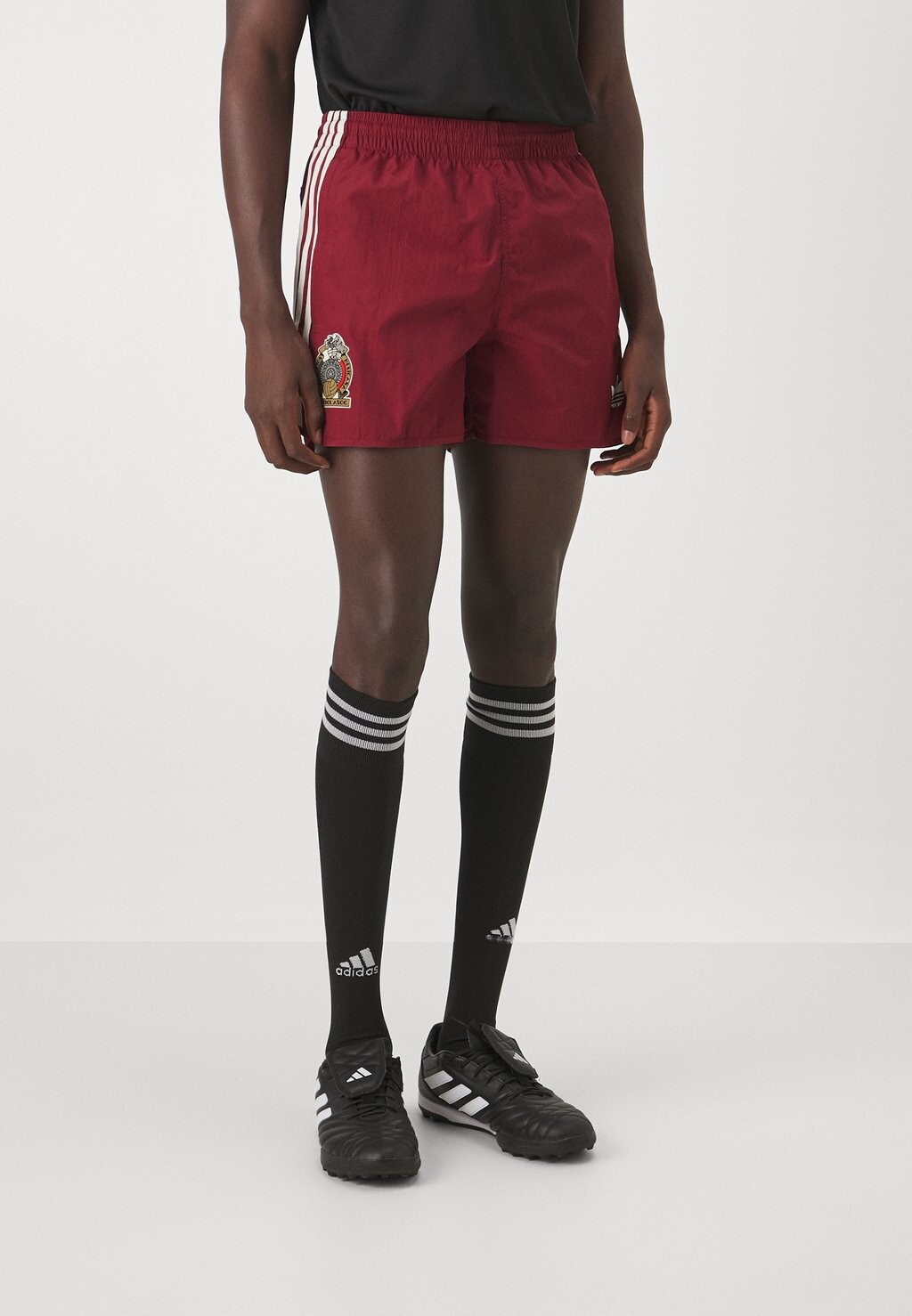

Национальная сборная Mexico Fmf 3 Stripe Short adidas Originals, цвет noble maroon