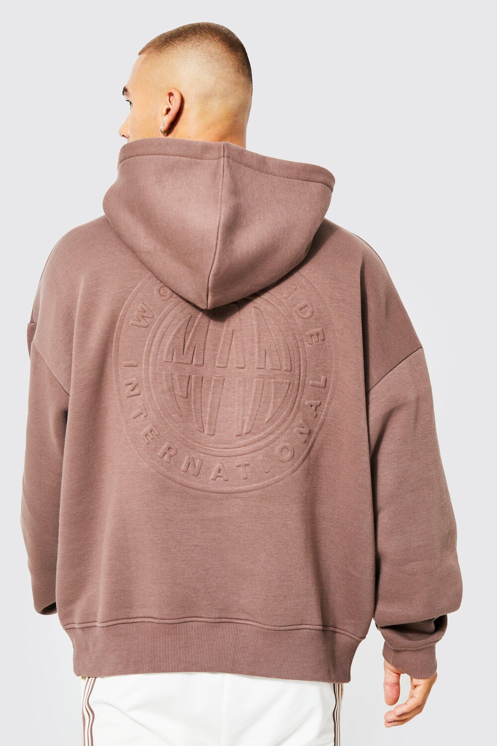 

Худи oversize boxy man с тиснением Boohoo, серо-коричневый