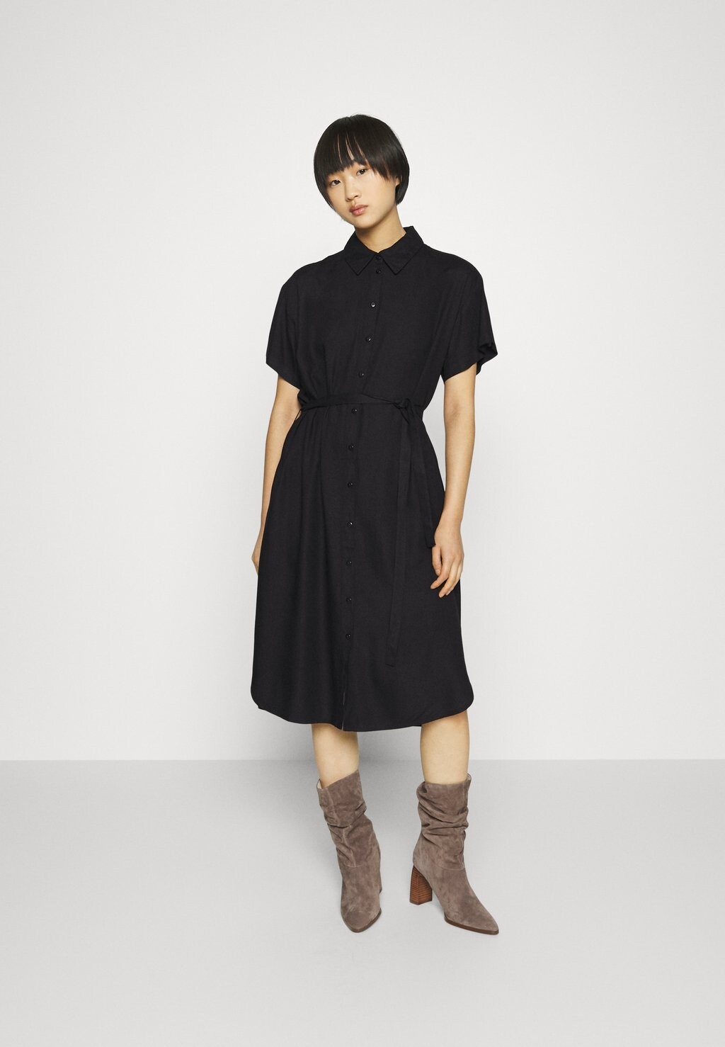 

Платье-рубашка Vero Moda, черный