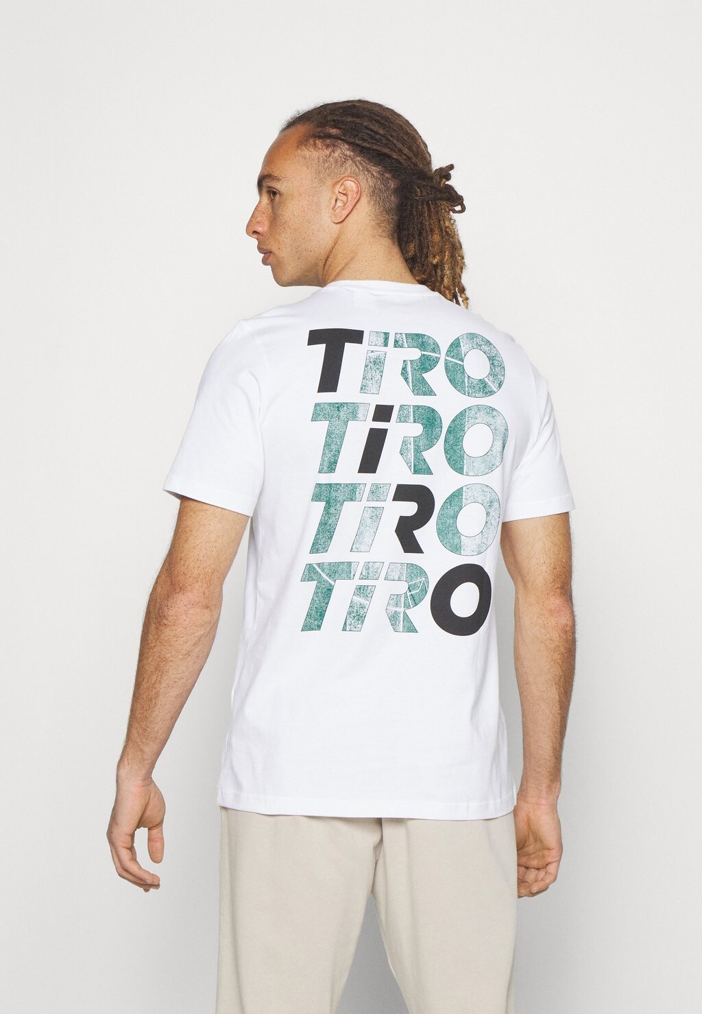 

Футболка с принтом Tiro Wordmark adidas Sportswear, белый