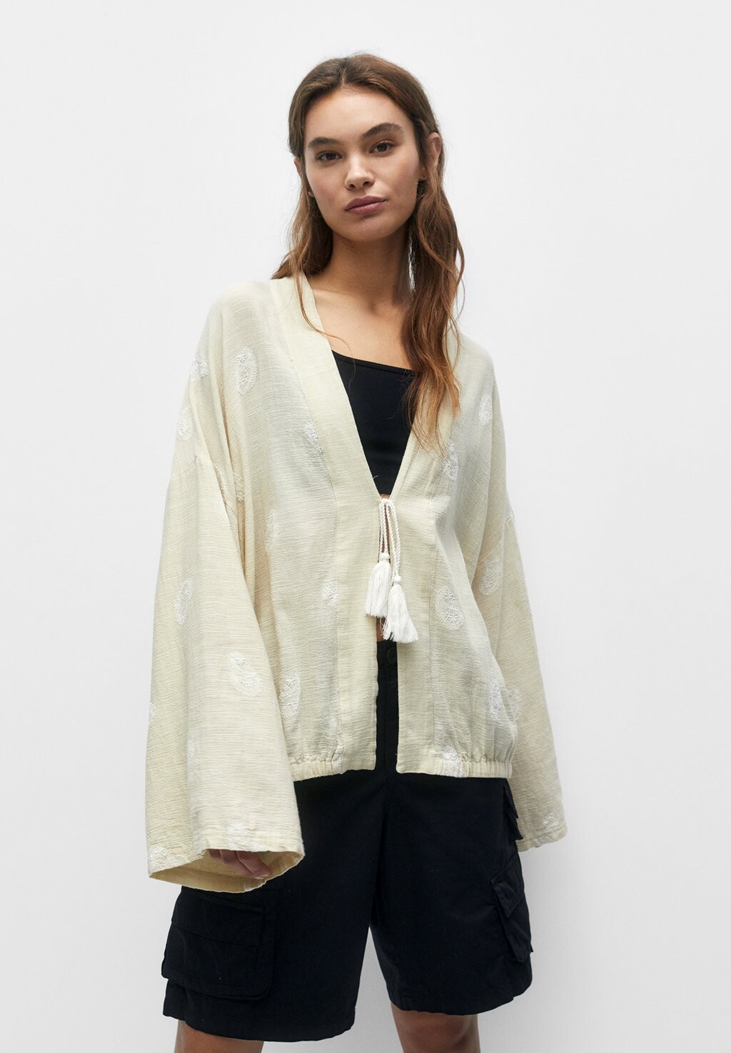 

Легкая куртка PULL&BEAR, белый