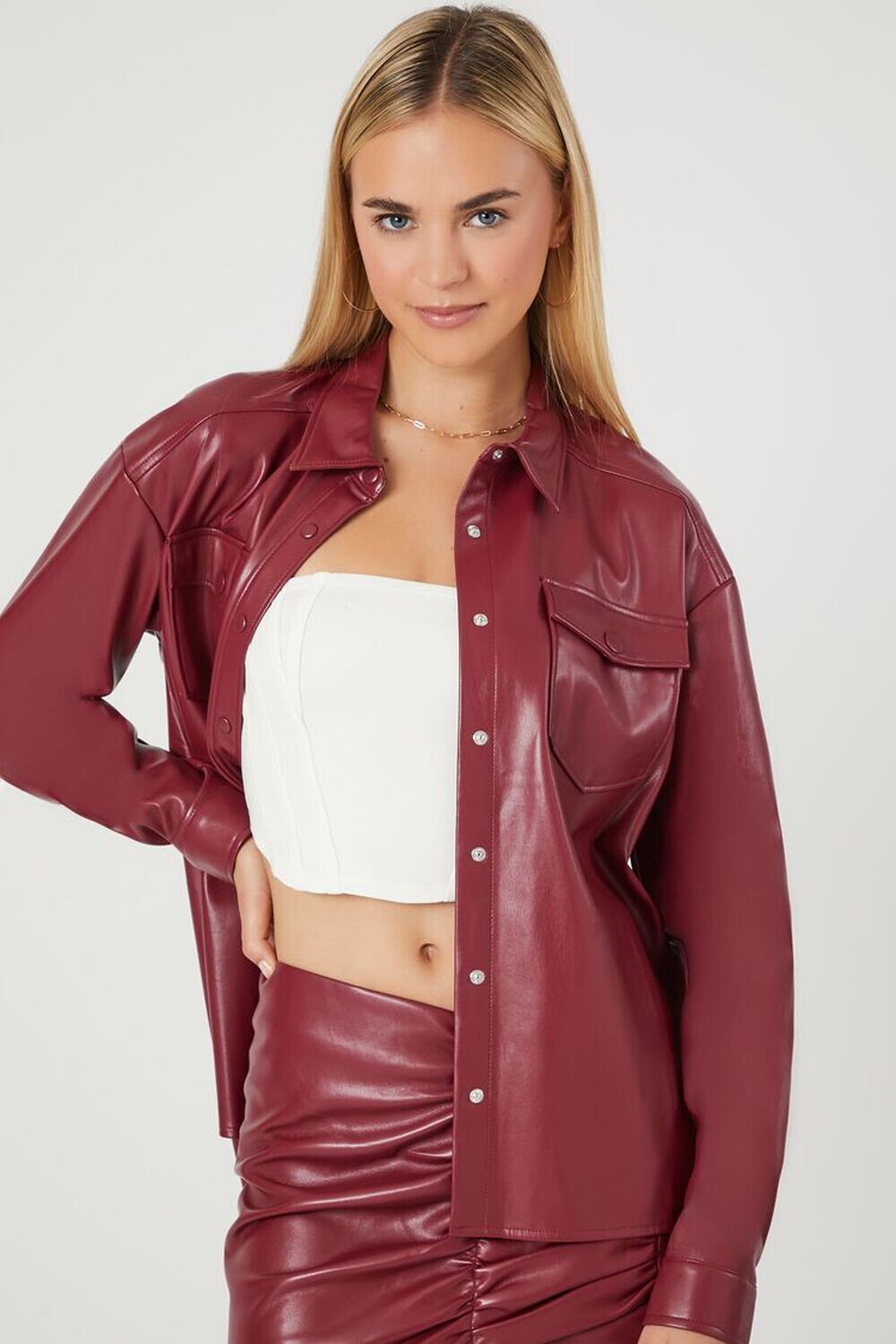 

Кожаная куртка из искусственной кожи Forever 21, красный
