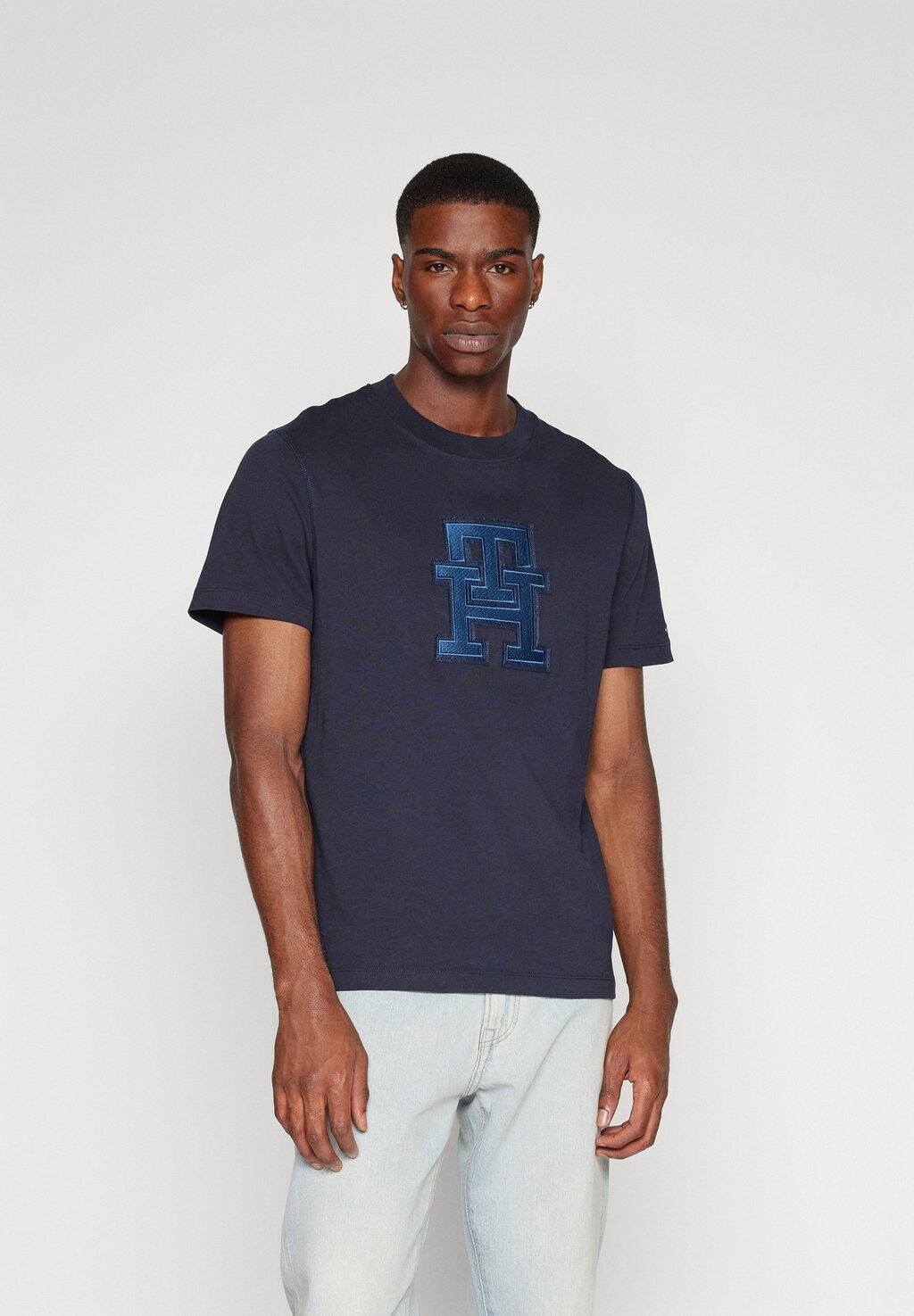 

Футболка с принтом Tommy Hilfiger, темно-синий