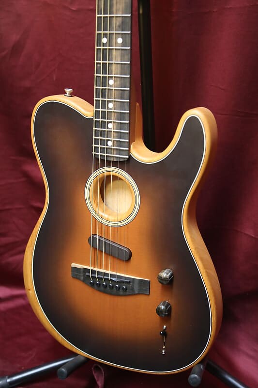 

Fender American Acoustasonic Stratocaster 2021 - настоящее время 3 цвета Sunburst