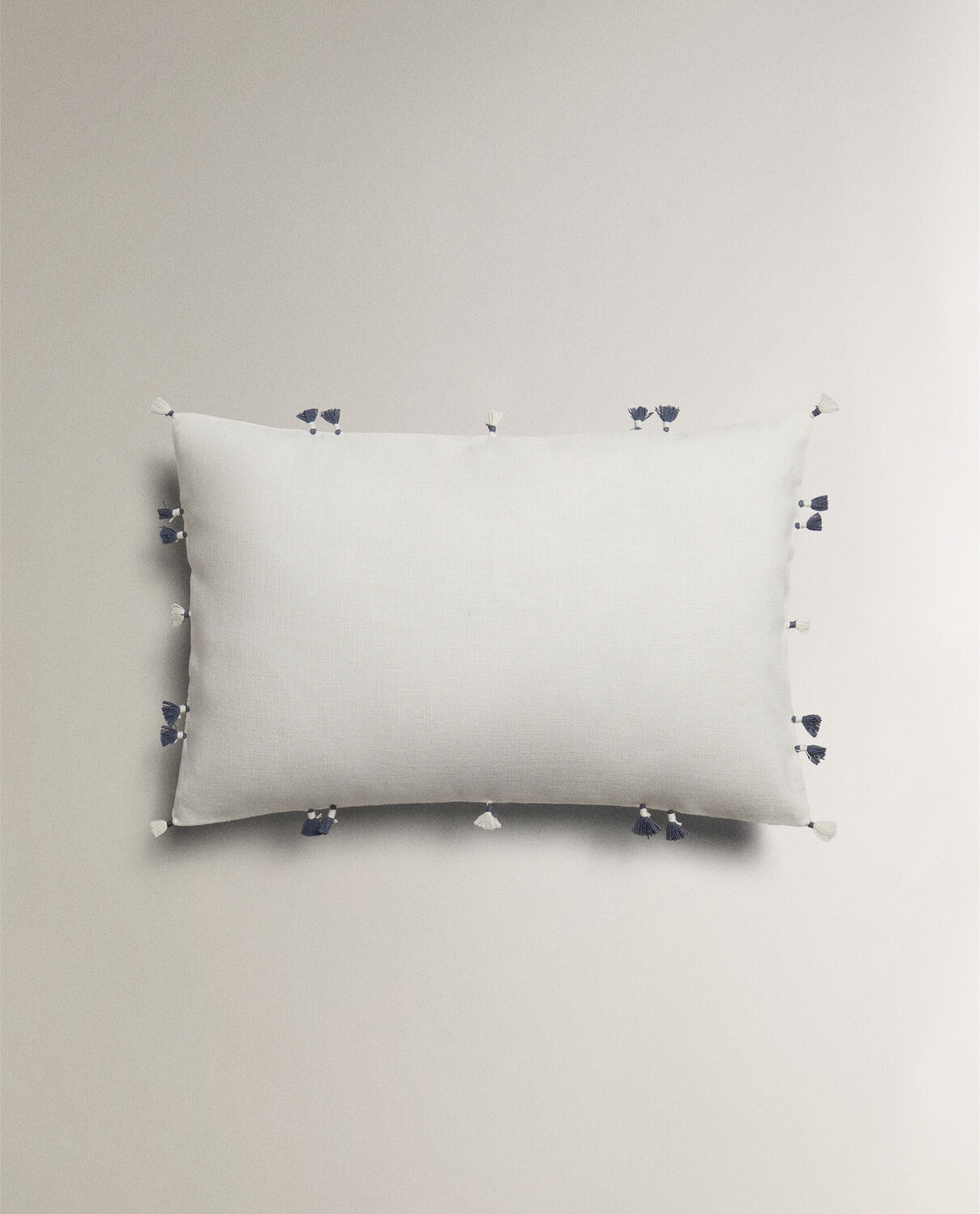 

Чехол для подушки Zara Home Mini Pompom, белый