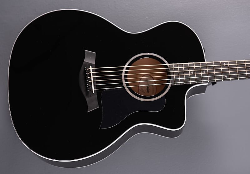 

Акустическая гитара Taylor 214ce-BLK DLX, черный