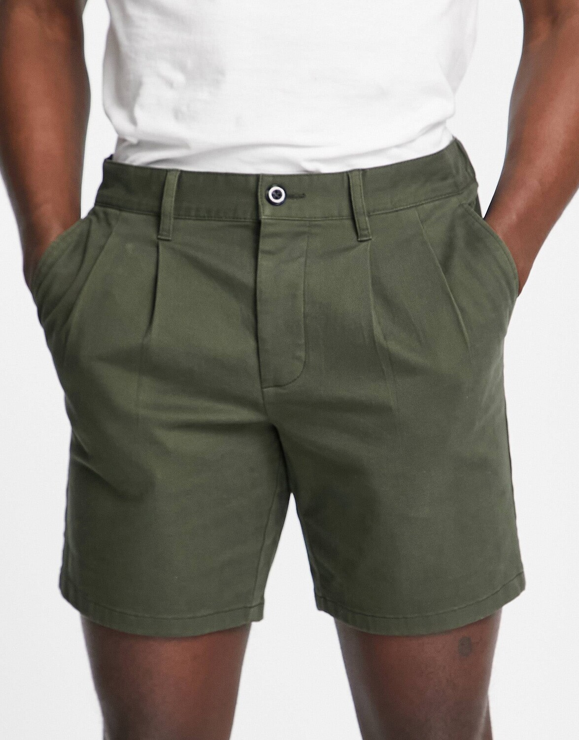 

Темно-зеленые шорты-сигареты ASOS DESIGN